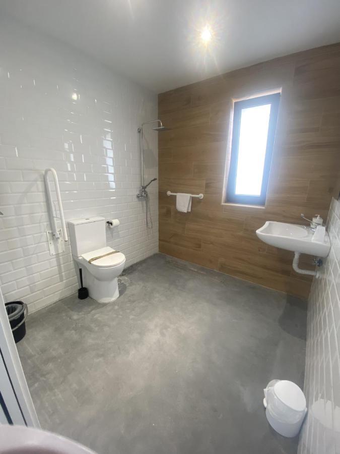 Santamira Street Apartment *