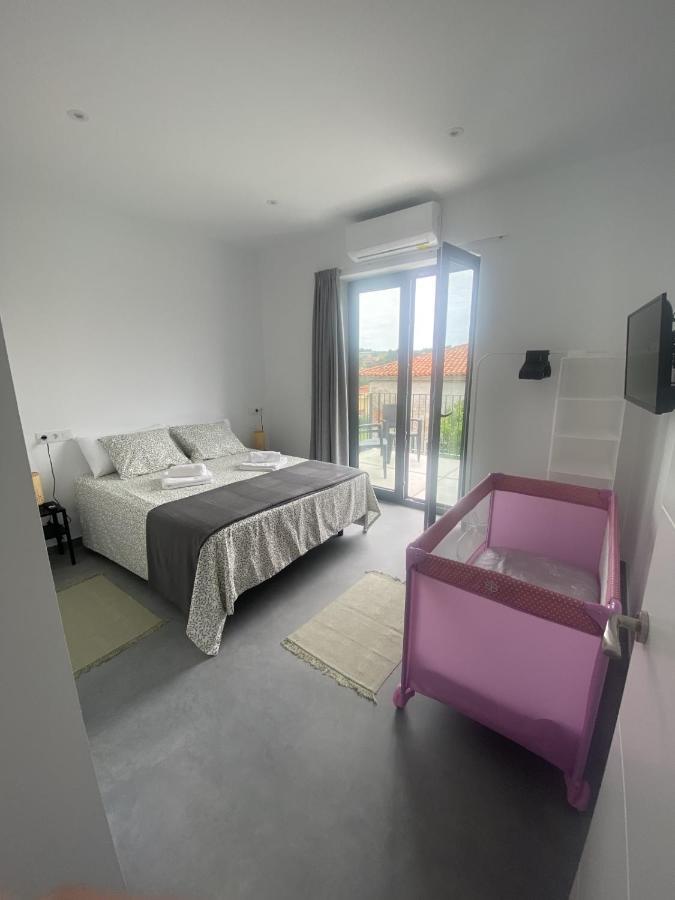 Santamira Street Apartment *